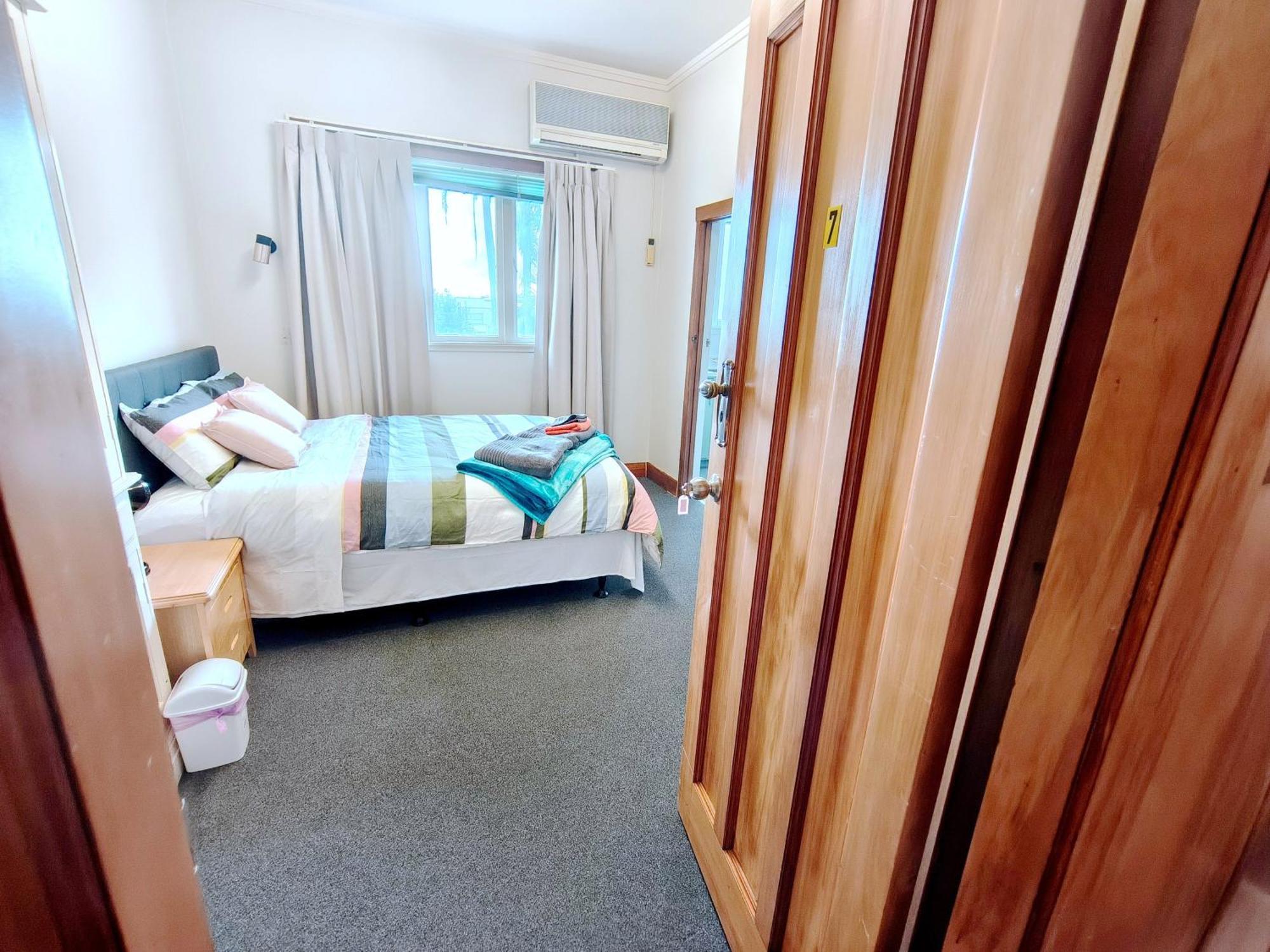 Milford Central Budget Friendly Rooms Auckland Exterior foto